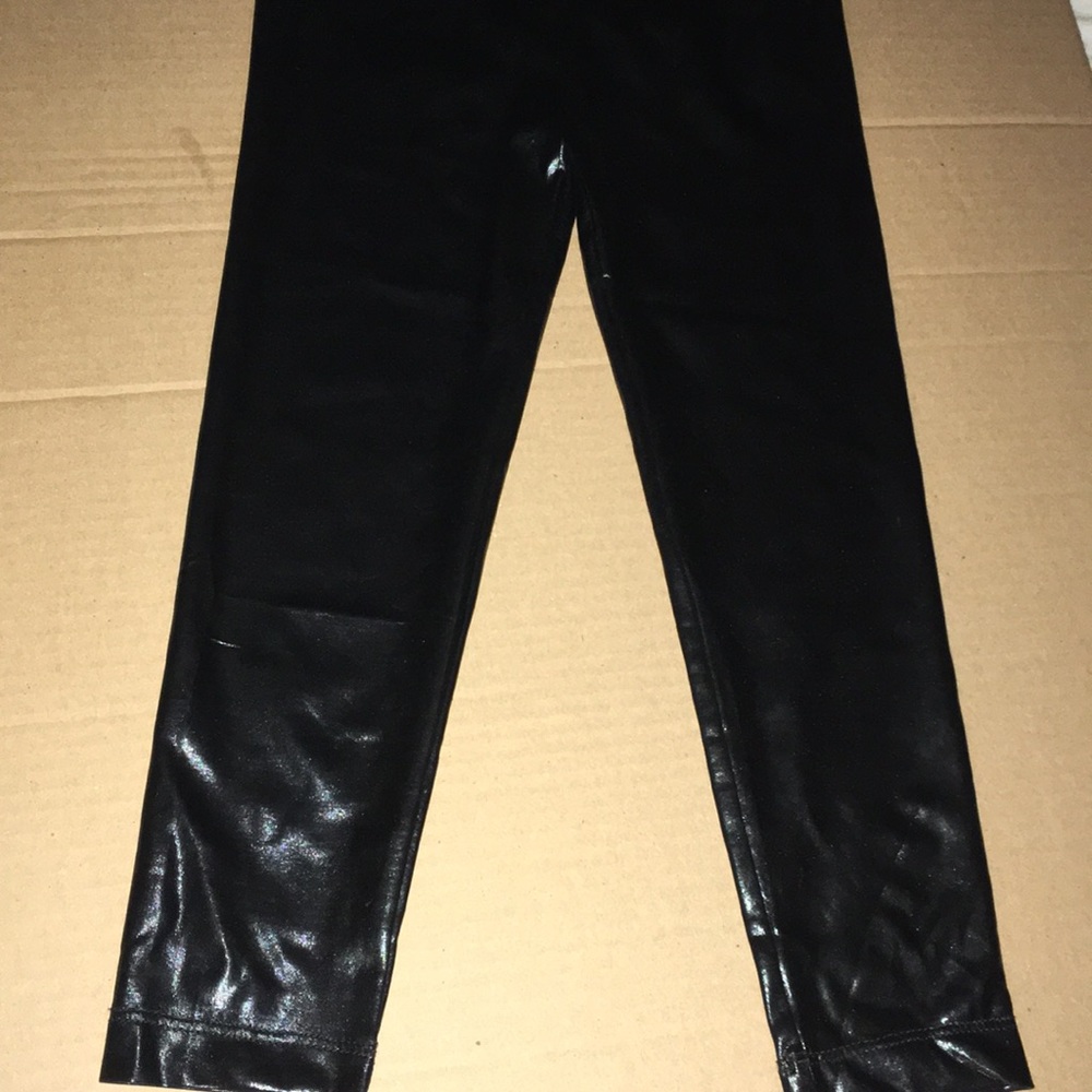 Size 2T - Picture 3 of 3